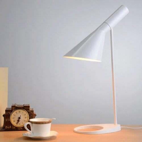Replica Table lamp 5 colors for option. Europe AJ Desk Lamp Cafe Aisle Hall read Lamp LED bulb E27
