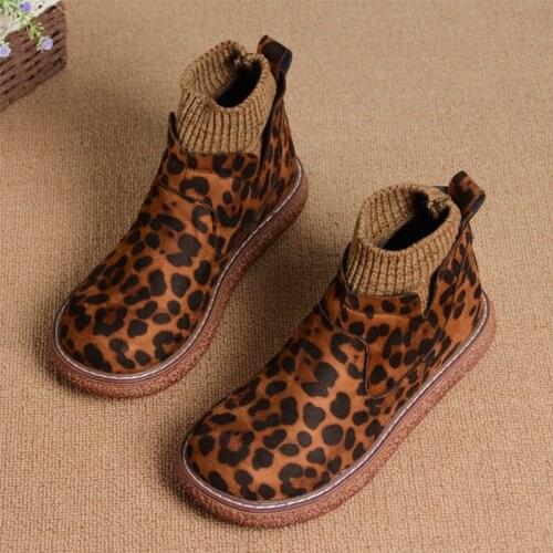 2020 autumn and winter new big-toed boots womens flat-heel thick-soled Martin boots woolen mouth warm boots snow boots