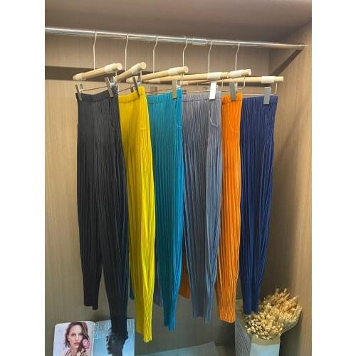 European Spring Summer New Slim Elastic Folds Loose All-match Ankle Length Harem Pants Women Fashion Streetwear 2021