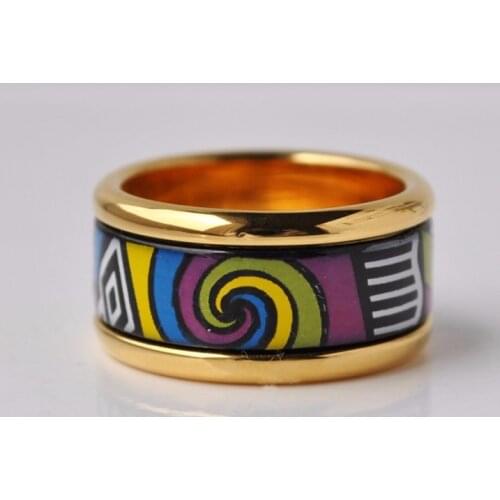 Cloisonne enamel jewelry ring ring decorated with a thick gold ring geometry