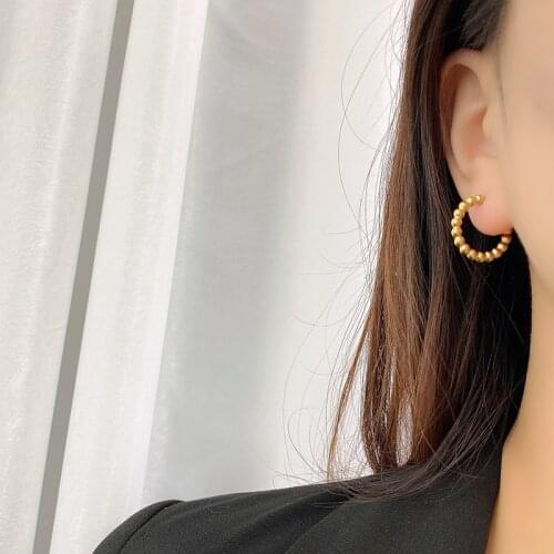 New Fashion Gold Circle Metal Beads Hoop Earrings Stainless Steel Geometric C Shape Ear Rings Women Jewelry Best Gifts
