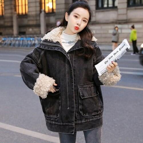 Women Winter Fleece Lined Black Denim Coat Female Faux Fur Collar Jean Jacket Ladies Thickness Parka Plus Size Windbreaker