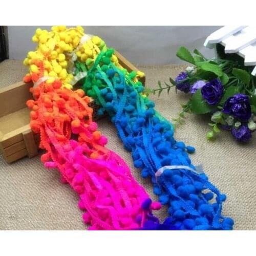 Cheap 2cm wide Pompom Lace Trim Colorful Pom Pom Trim Ball Ribbon Tassel Lace Ribbon DIY Hair Accessories Fringe Sewing Z1026