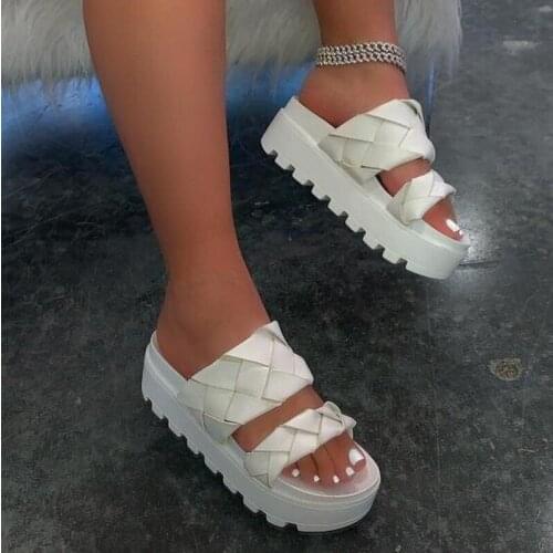 Autumn 2021 New Women Twist Straps Double-layer Platform Waterproof Platform Outdoor Beach Sandals Casual All-match Slippers Ms