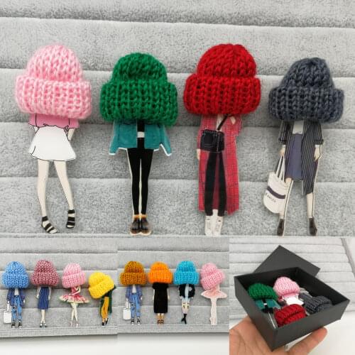 4pcs Fashion Brooch Pins for Woman Brooches Girls Cartoon Models Acrylic Brooches Kawaii Wool Hat Clothing Jewelry Accessories