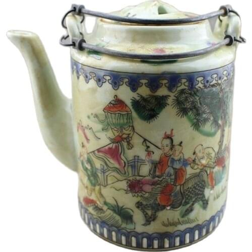 Antique porcelain, Jingdezhen porcelain, Ming and Qing Dynasties blue and white porcelain, teapot, wine pot, antique fighting co