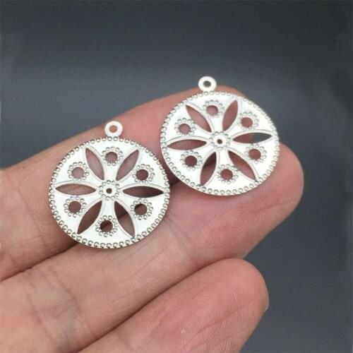 20pcs/lot Stainless Steel Filigree Stamping Charms Round dull silver color flower Carved Hollow 19mm