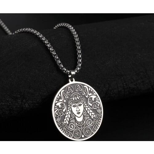 LIKGREAT Retro Viking Ireland Forest Goddess Chain Necklace Vintage Celtics Knot Stainless Steel Necklaces Jewelry for Women Men