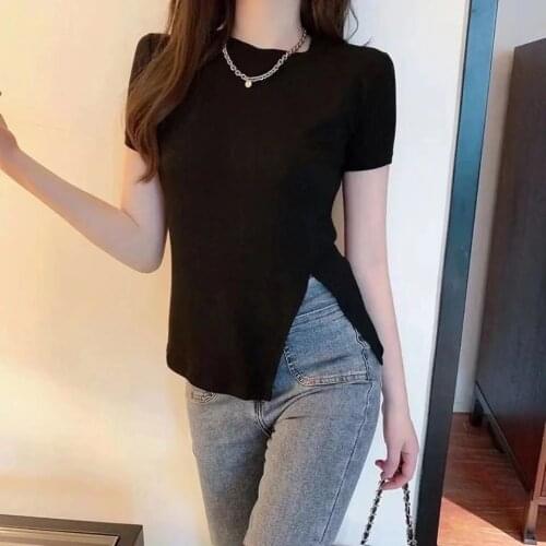 EasyGarment Cotton Solid Split Slim Fitting Crew Neck Short Sleeve T-shirt Top for Women