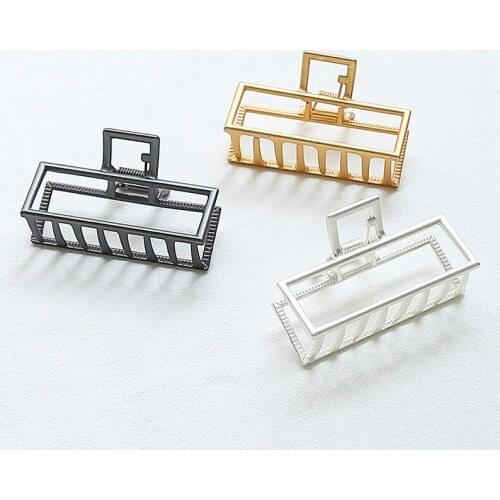 New Women Girls Geometric Hair Claw Clips Hair Crab Moon Shape Hair Clip Claws Solid Color Accessories Hairpin Large Size 7.6cm