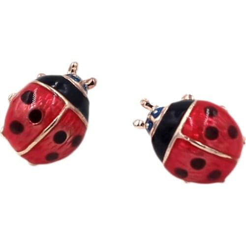 Fashion Cute Ladybug Stud Earrings Japan Korean Style Retro Animal Ladybug Gift Simulation Insect Earring for Women Girl Gifts
