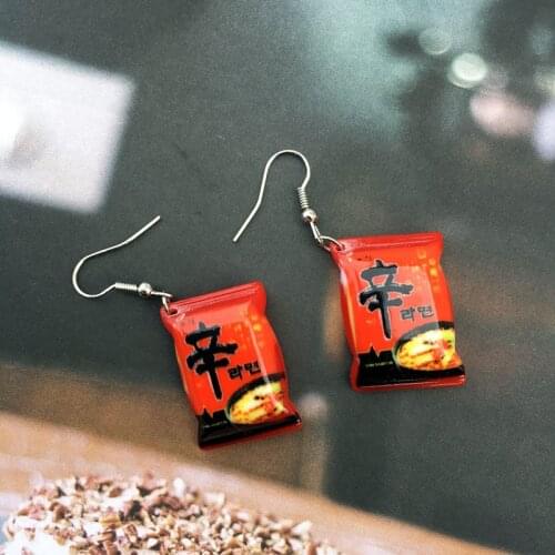 2019 New Funny Favor Small chili Food Play Drop Earrings Simple fashion personality Diy Food instant noodle earrings drop