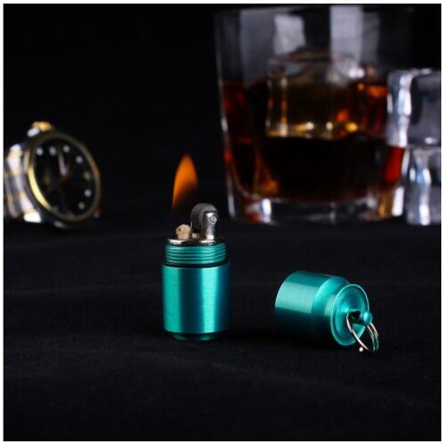 Mini oil lighter, small pendant, small kerosene lighter, key chain,smoking tools