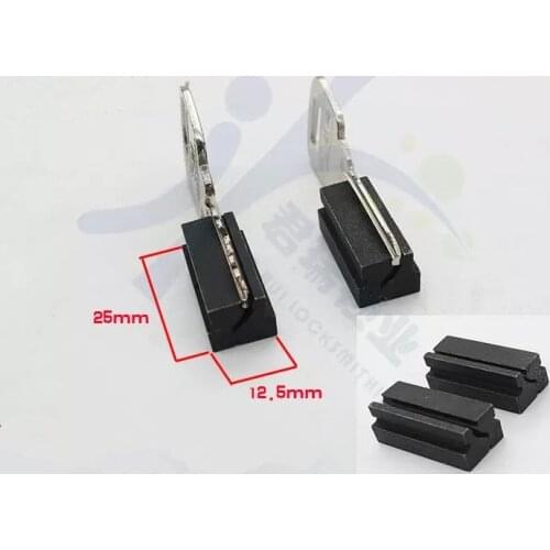 YUEMA Key Blank Clamp for WENXING and JINGJI Horizontal Key Cutting Machines Chuck