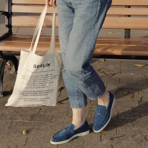 VALLU Footwear