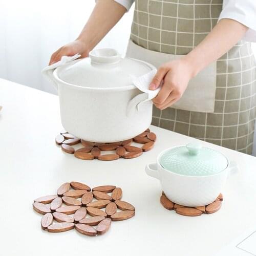 Round/ Hexagon/ Plum blossom Hollow Bamboo Coasters for Drink Table Mats Pots Bamboo Placemat Insulation Pad for Kitchen