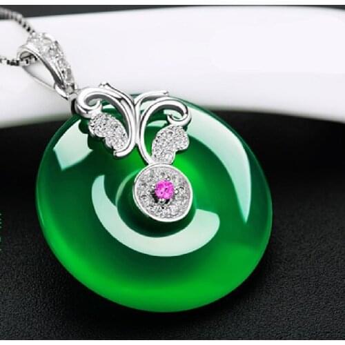 Natural Green Chalcedony Safe Buckle Pendant Female Green Agate Necklace Clavicle Chain Ethnic Style