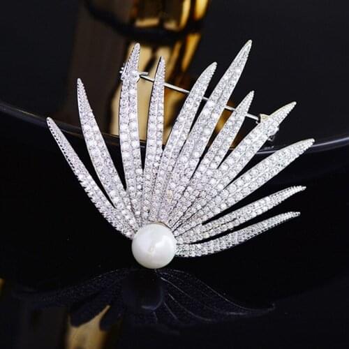Creative Pearl Zirconia Brooches Wedding Luxury Jewelry AAA Zircon Fashion Flower Brooch Pin Brand Design Suit Corsage