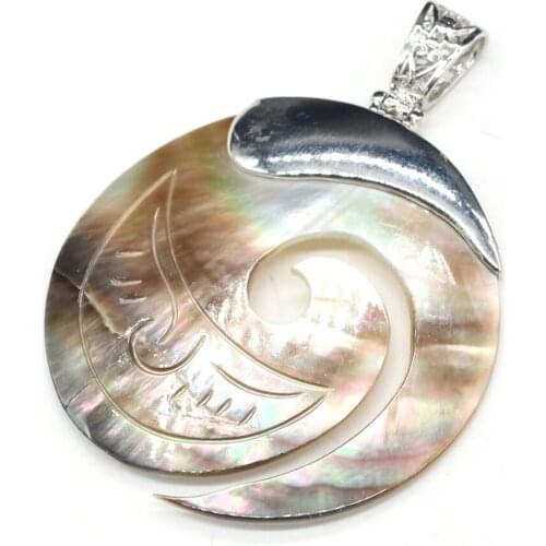 Natural Shell Pendant Fashion Irregural Shape Pendant Charms for Making Jewelry Necklace Accessories Gift 45x45mm 50x50mm