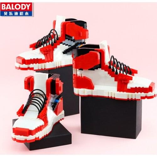 Cute Sport Shoe Building Blocks Basketball Shoes Sneakers Pen Holder Mini Diamond Bricks Kit Model Toys For Kids Gifts Adult
