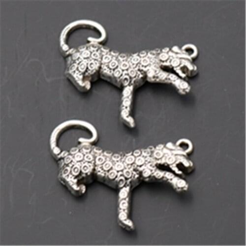 WKOUD 4pcs Silver Color Run Leopard Glamour Alloy Pendant For Necklaces Keychain DIY Jewelry Findings A795