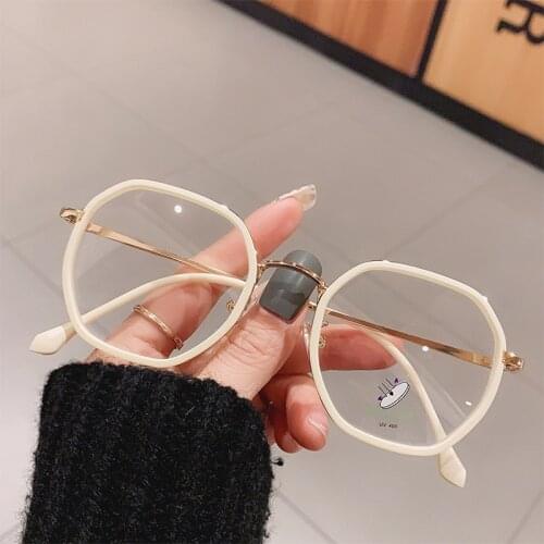 2021 Trending Round Frame Glasses Clear Lens Anti Blue Light Glasses For Women Men Red Beige Eyeglasses Fashion Computer Eyewear