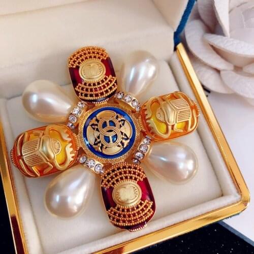 Brand Fashion Jewelry Vintage Egyptian Pharaoh Style Round Brooch Party Sweater Brooche Pearls Fashon Brooches