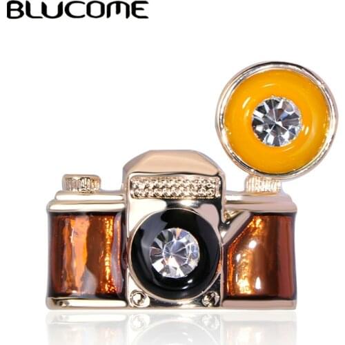 Blucome Old Style Vintage Camera Brooch Crystal Enamel Brooches For Women Men Coat Sweater Scarf Accessories Jewelry Souvenirs