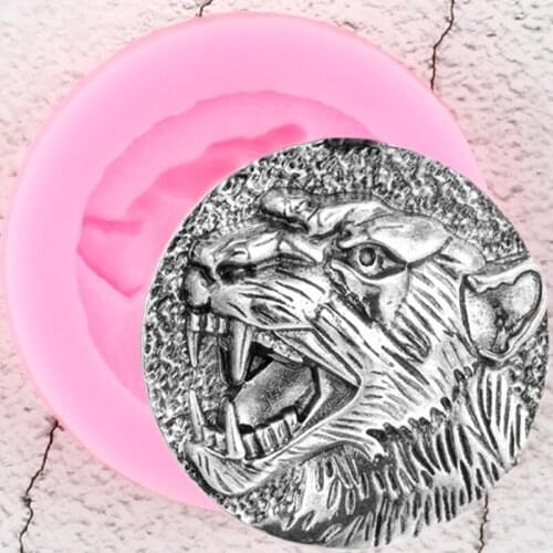 3D Animal Wolf Keychains Silicone Molds Wolf Pendant Key Chain Mold Clay DIY Epoxy Resin Polymer Clay Moulds
