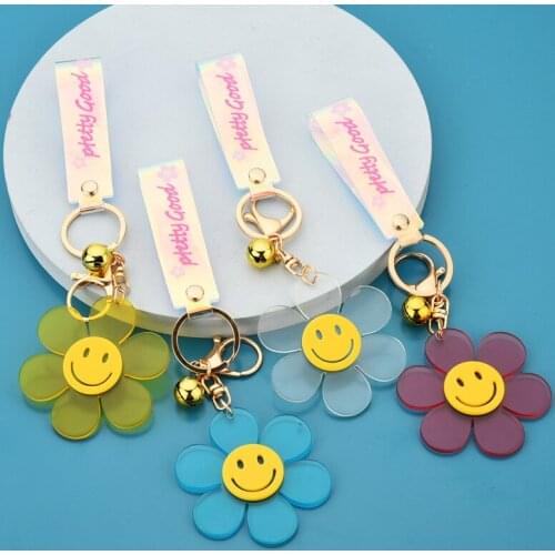 2021 New Acrylic Sunshine Smile Keychain Sun Flower Keychain Gold KeyRing Pendant Jewelry Best Event Gift Women