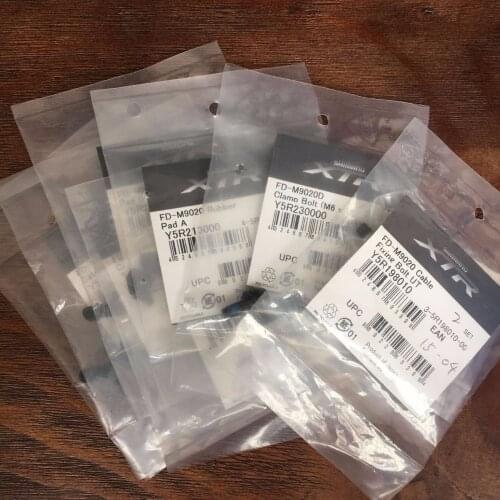 M9000/9020 CHAIN CATCHER FIXING BOL Y5R198030/Y5R198020/Y5R214000/Y5R213000/Y5R198010/Y5R230000/y8wm17000 Bolt Rubber