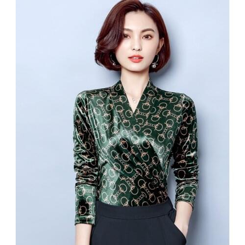 Printed bottoming shirt womens long-sleeved spring 2020 new top V-neck Korean version plus size Velour pullover blouse women