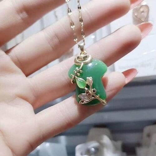 FYJS Unique Light Yellow Gold Color Leaf Green and White Agates Pendant Link Chain Necklace for Women Jewelry