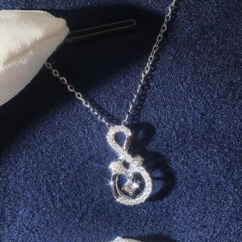 New Exquisite, Simple and Versatile Small Ladies 8-character Necklace Infinitely Shaped Interlaced Clavicle Chain Female Jewelry