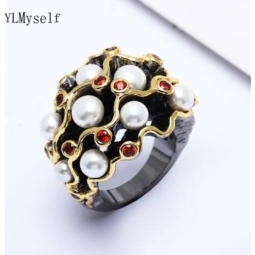New curve design rings trendy jewelry fast shipping large stock fashion black gold plate siam crystal white pearl finger ring
