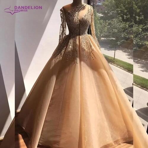 Luxury Dubai Evening Dress For Women 2021 O Neck Long Sleeves Diamond Crystal Sequins Handmade Formal Party Wedding Gowns