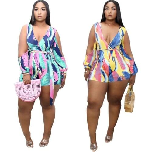 2021 Summer Ladys Plus Size Short Jumpsuits Feather Printing Sexy Deep V-neck Split Sleeve Sashes Lace-up Rompers Beach Style