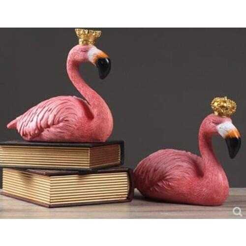 European style couple crown flamingo crafts, home office restaurant desktop decorations, resin animal statues, wedding gifts