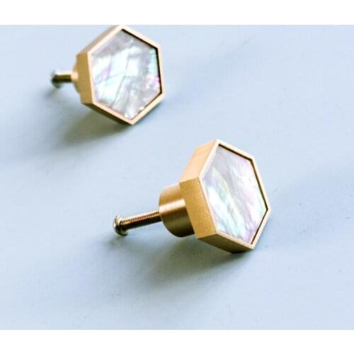 Natural Shell + Brass Furniture Knobs and Handles for Kitchen Cabinet Modern Cupboard Door Handles Copper Drawer Knob Pulls