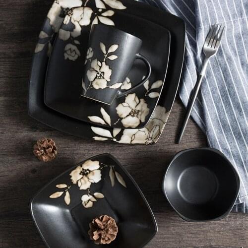 Japanese-style Rectangle Ceramic Plate Black Color With Flower Decorate Plates Kitchen Accessories Cutlery Plate Dessert Dishes