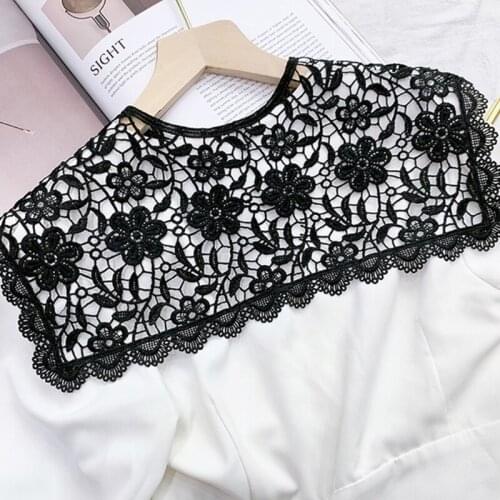 Women Girls Korean Floral Lace Fake Collar Shawl Hollow Out Black White Scarf Necklace Imitation Pearl Button Mini Cape 066F