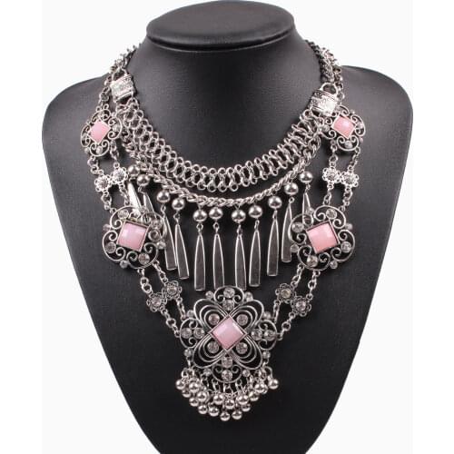 2021 New Arrival Design Fashion Brand Statement Necklace Chunky Crystal Pendant Vintage Alloy Chain Necklace for Women Jewelry