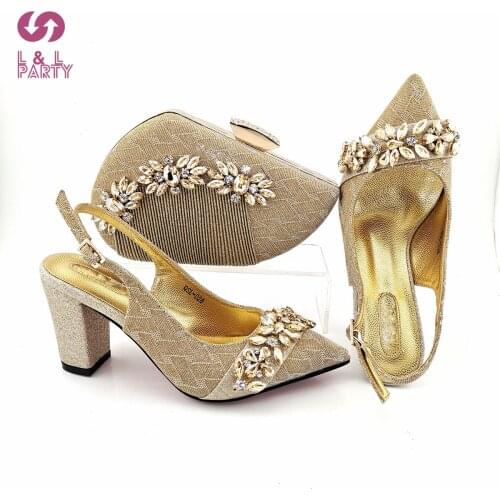 Gold Color Sweet Style New Arrivals Pointed Toe African Women Shoes and Bag Set Decorate with Rhinestone for Wedding Party
