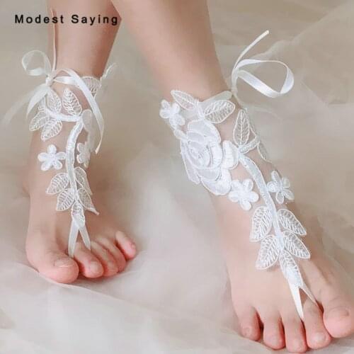 Elegant 1 Pair Ivory Flower Lace Wedding Barefoot Sandals Bridal Anklet Shoes With Hoop Toe Bridesmaid Sandbeach Foot Jewelry