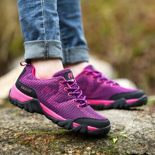 Mountain Outdoor Climbing Shoes Woman Waterproof Camping Walking Shoe for Women Men Breathable Couple Sneaker Men Women 2020