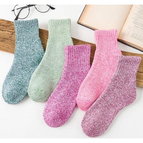 2 Pairs Women Winter Thicken Warm Soft Woolen Yarn Solid Color Sports Socks Retro Christmas Gift Socks For Women Fashion
