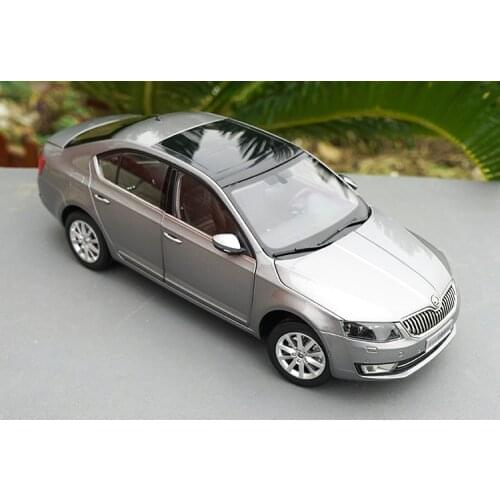 Zinc alloy 1:18 diecast Skoda Octavia grey car models, Classic toy car Models for gift, collection