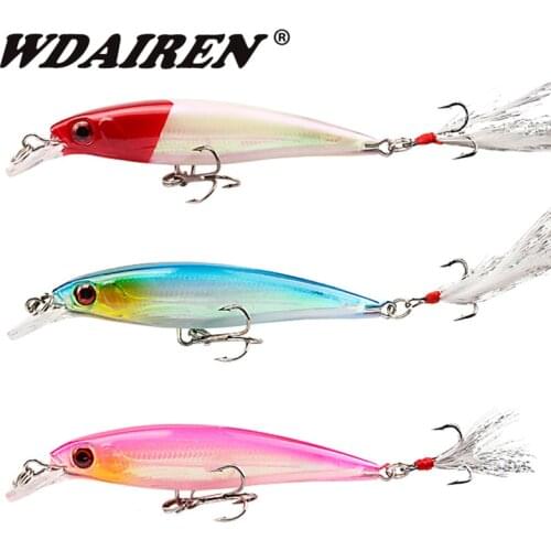 1PCS Minnow Fishing Lures 90mm 7.2g With Feather Hook Wobbler Crankbait Artificial Hard Baits for Bass Pike Pesca Fishing Tackle