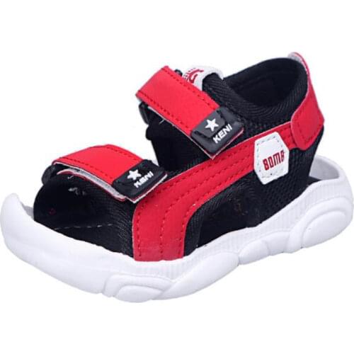2021 new childrens sandals fashion boys' beach shoes girls' casual Baotou baby shoes soft sole light childrens sandals