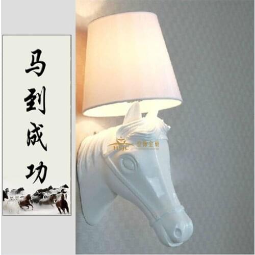 Creative resin cloth horsehead wall lamp hotel KTV room bedside lamp club wall lamp living room lamp light in the bedroom